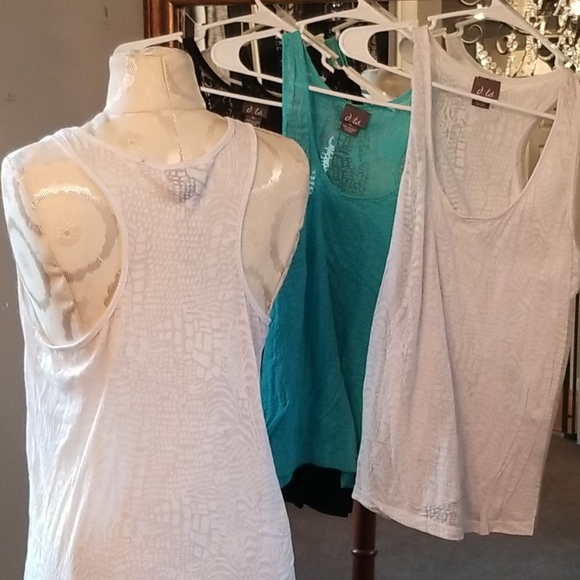 Lot of 4 dots tanks, xl - Picture 2 of 3